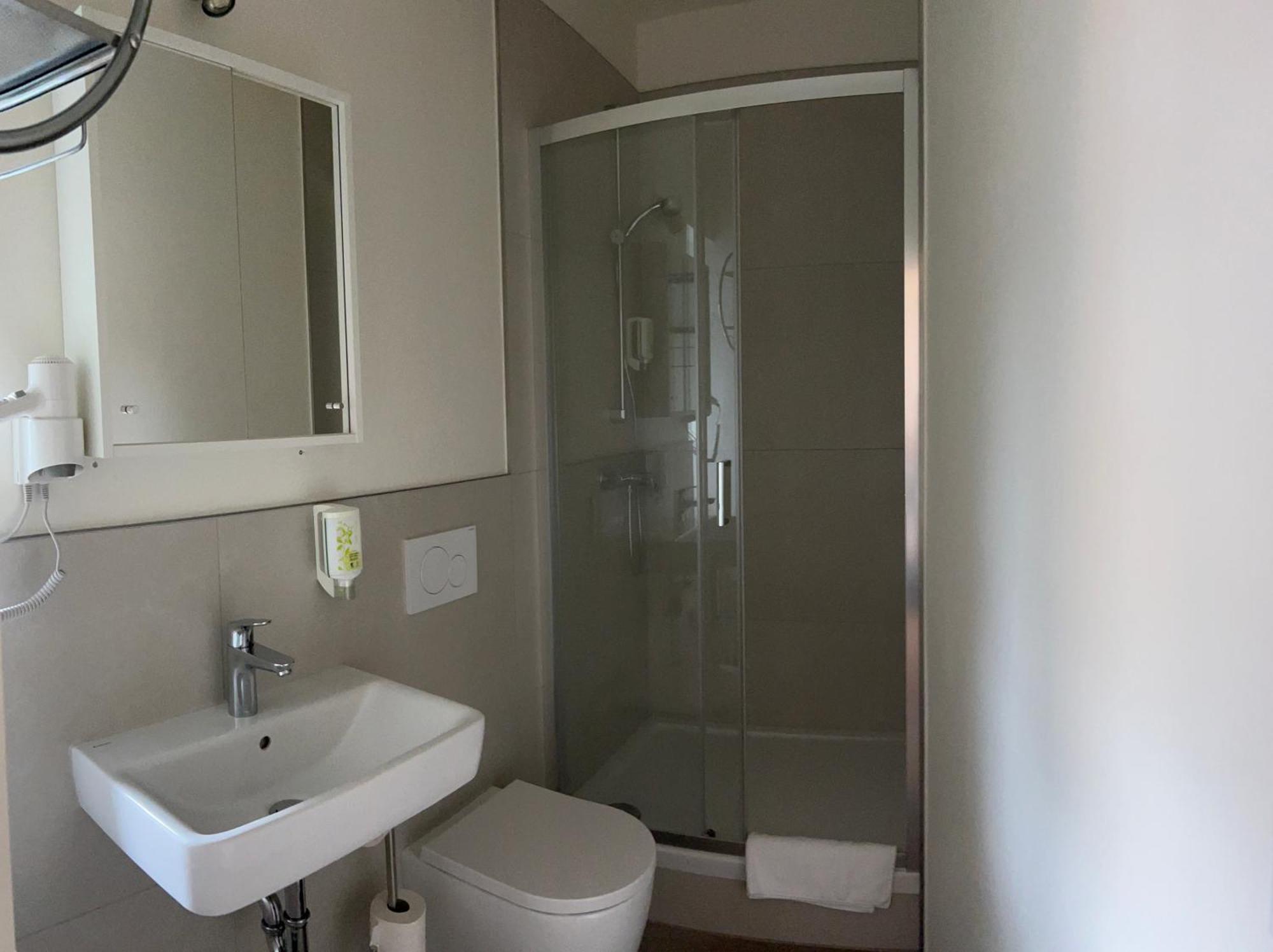 Hotel Ohm Patt بوبارد المظهر الخارجي الصورة