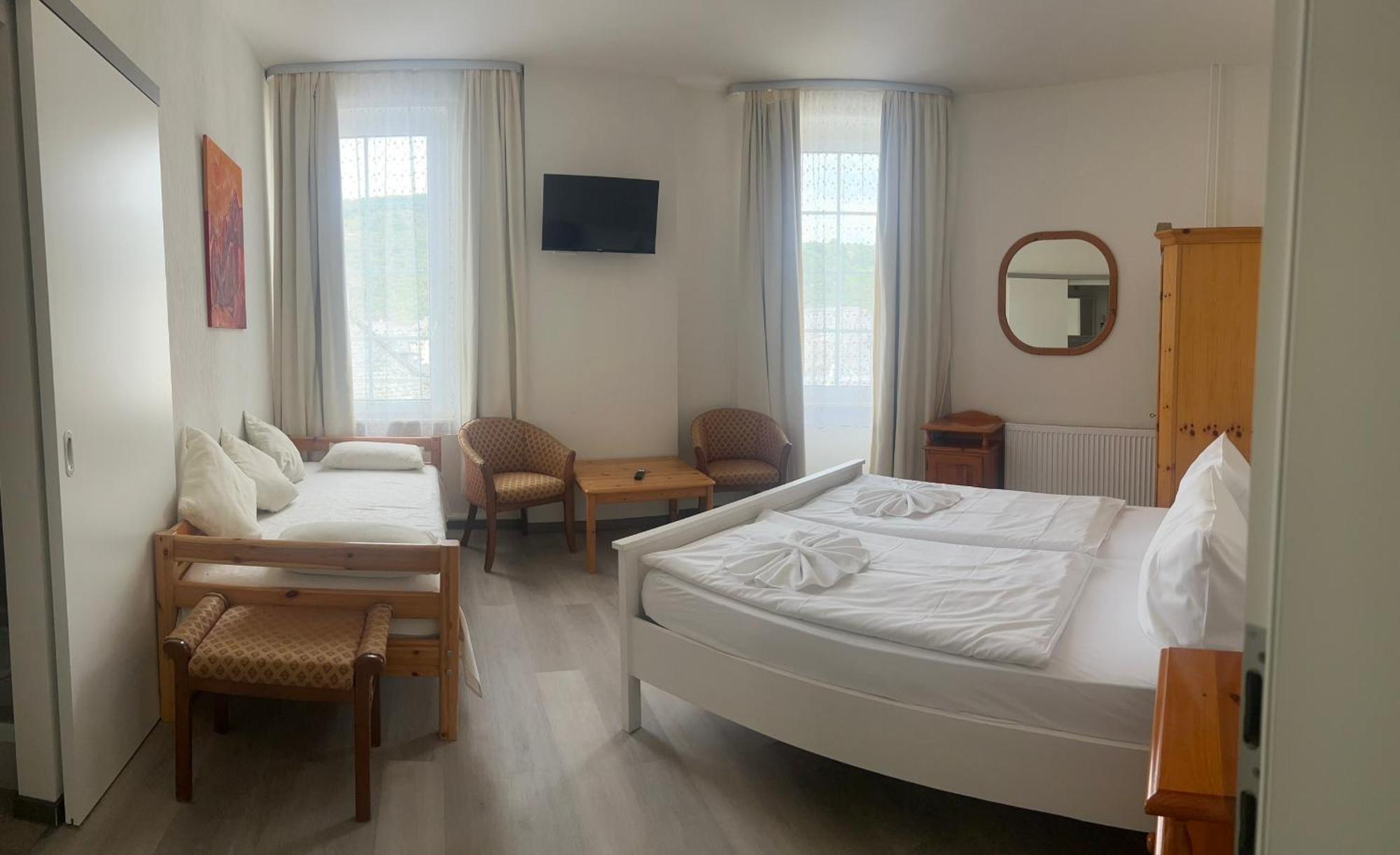 Hotel Ohm Patt بوبارد المظهر الخارجي الصورة